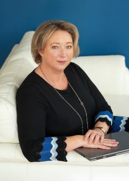 Prof Amy Brodtmann Behavioural Neurologist, MBBS, FRACP, PhD Professional Headshot by Melbourne Headshot Company